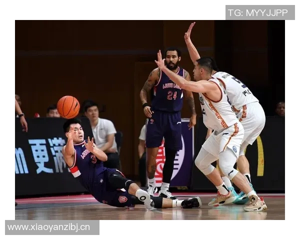 成都篮球队区域防守分析：优劣势及改进建议探讨