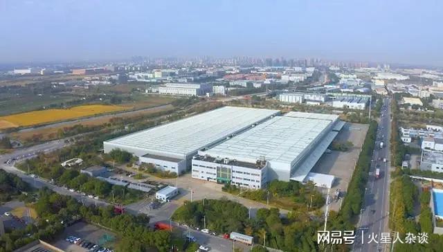 体育运动冲锋衣行业大赢家：背后公司一年进账超越750亿元押注中国市场(图4)
